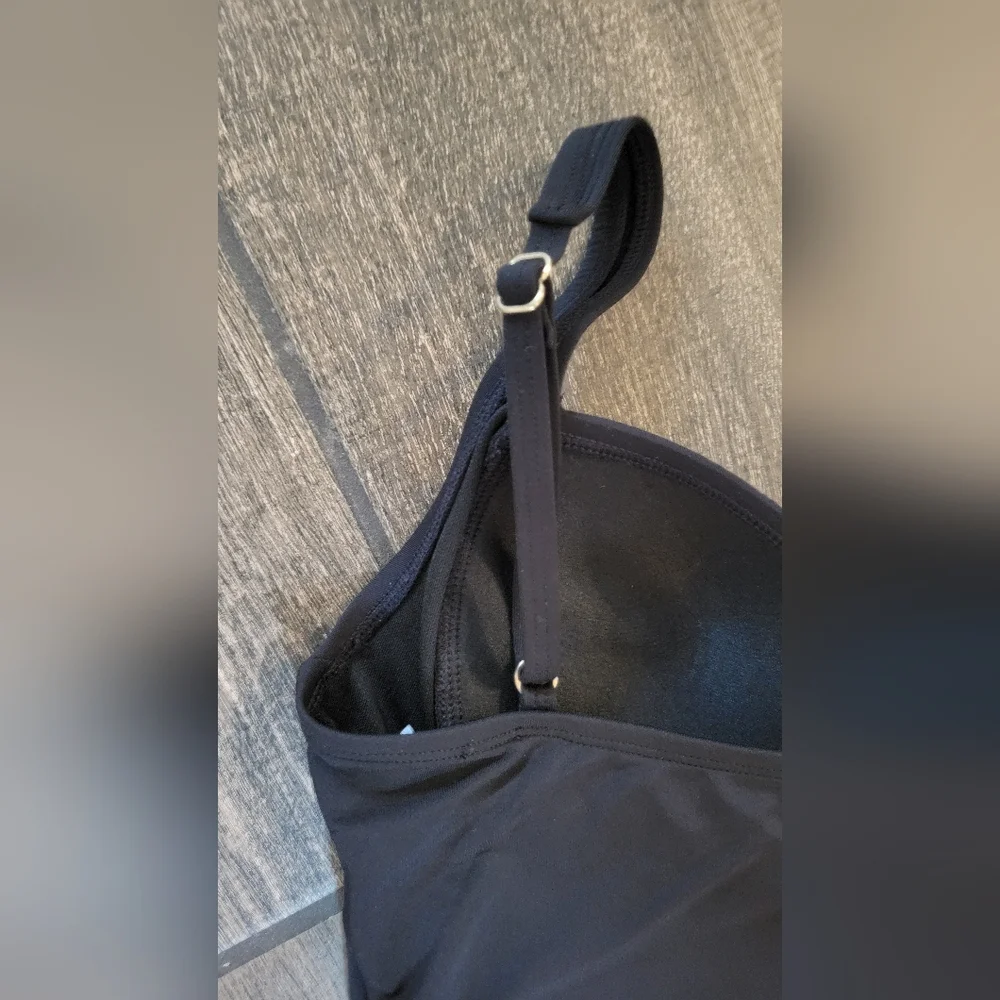 Women's Liz Claiborne Black Cross Chest Ruffle One Piece Swim Suit, Size 6 - Picture 5 of 6